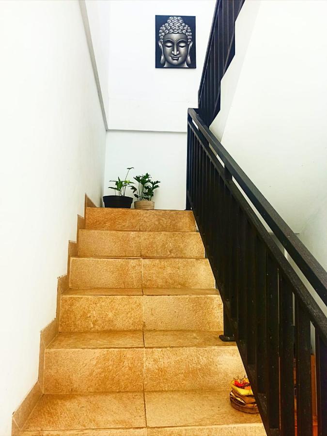 Loka Anyar Guest House 科洛布坎 外观 照片