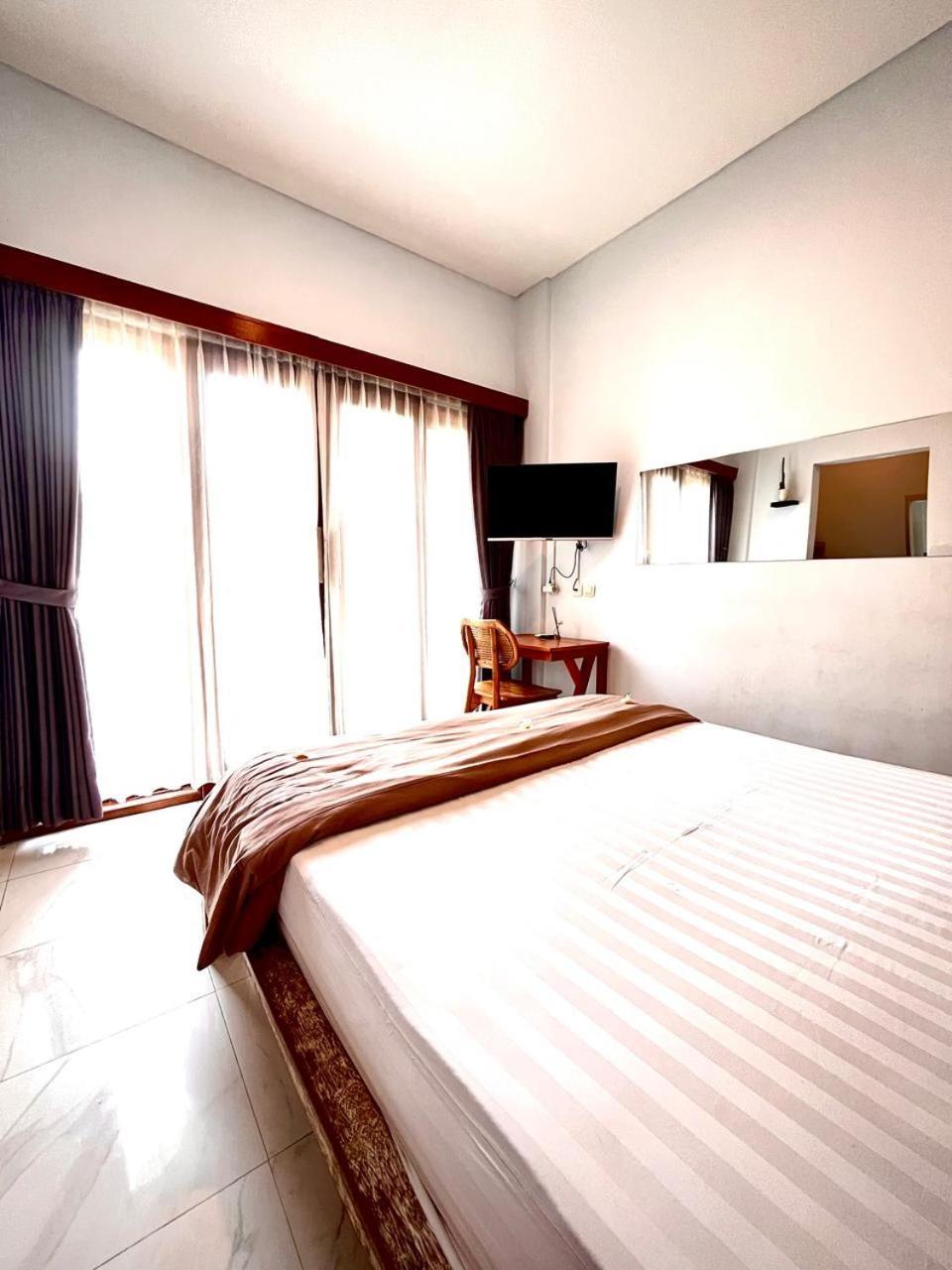 Loka Anyar Guest House 科洛布坎 外观 照片
